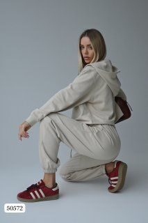 Спортивный костюм, толстовка на молнии и мягкие манжеты цвет бежевый (50572)