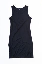 Платье приталенное в рубчик цвет черный размер EUR S 36 (rus 42) KIABI