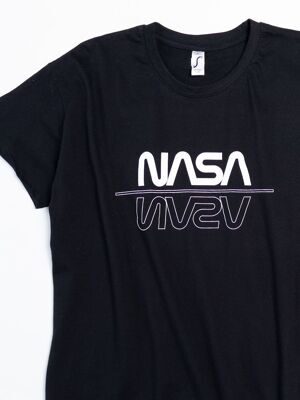 Футболка мужская  хлопковая цвет черный   с прорезиненным  принтом NASA ( обхват груди 114 см)  размер L SOL'S  Regent