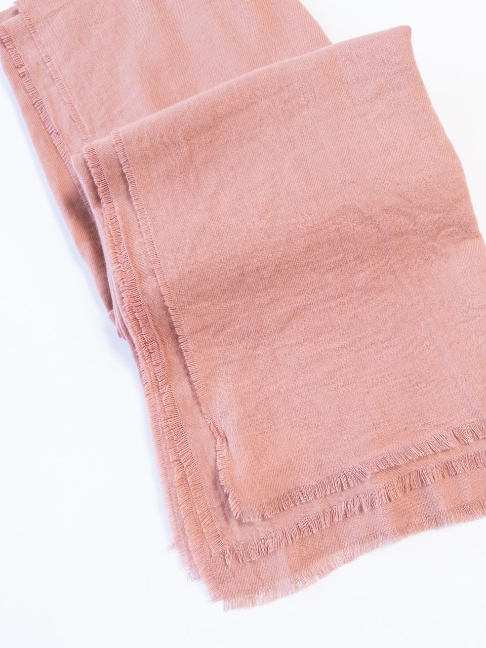 Шарф из мягкой ткани с короткой бахромой по краям размер 110х200 см H&M