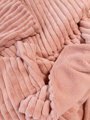 Плед-пододеяльник пушистый/плюшевый на пуговицах цвет розовый размер 135х200 см Primark
