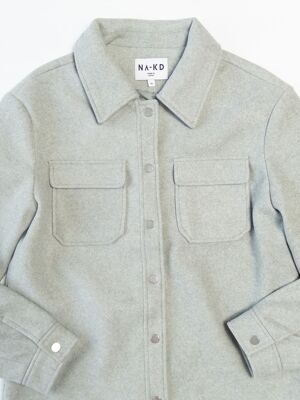 Пальто-рубашка на кнопках с карманами на груди цвет серый размер EUR 36 (rus 42-44) NA-KD