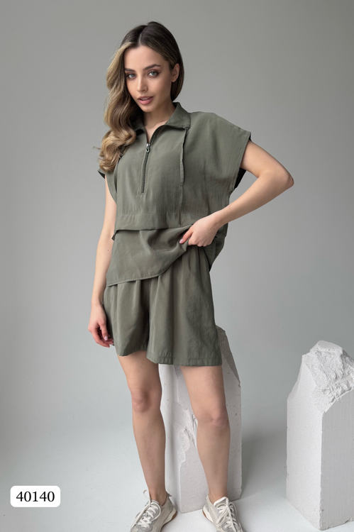 Костюм из рубашки без рукава и шорт в стиле casual цвет зеленый (40140)