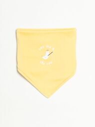 Нагрудник треугольный хлопковый на махровой подкладке на кнопках цвет желтый с принтом 14х18 см Primark