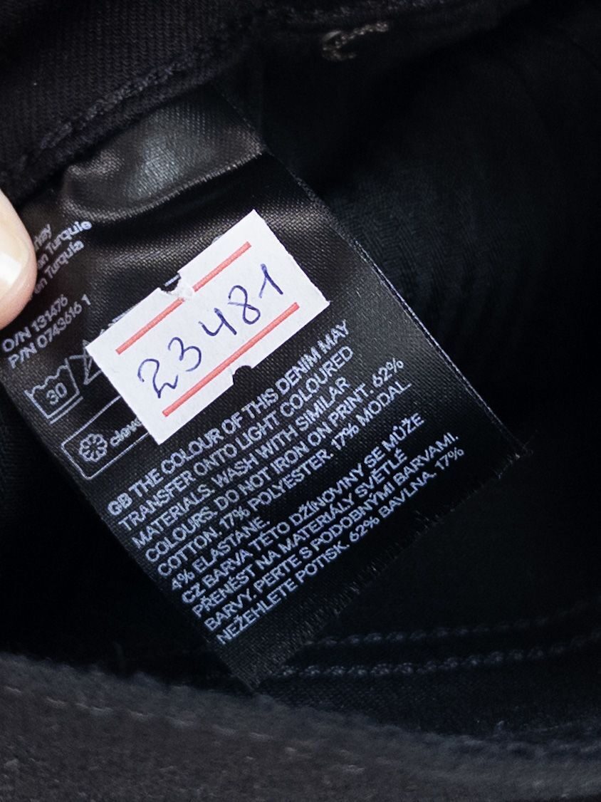Джинсы скинни из стрейч-денима цвет черный размер EUR 36 (rus 50-52) H&M
