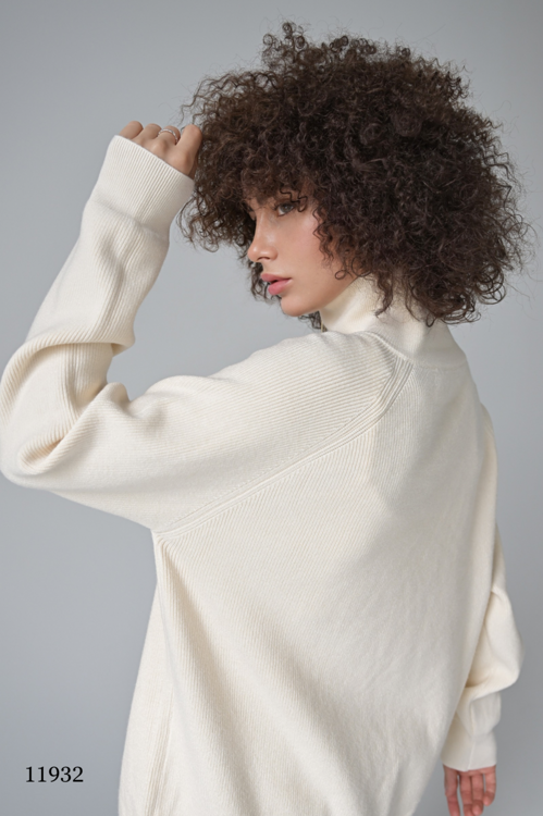 Кофта в минималистичном стиле на молнии цвет молочный размер onesize (подходит на rus 42-48) (11932)