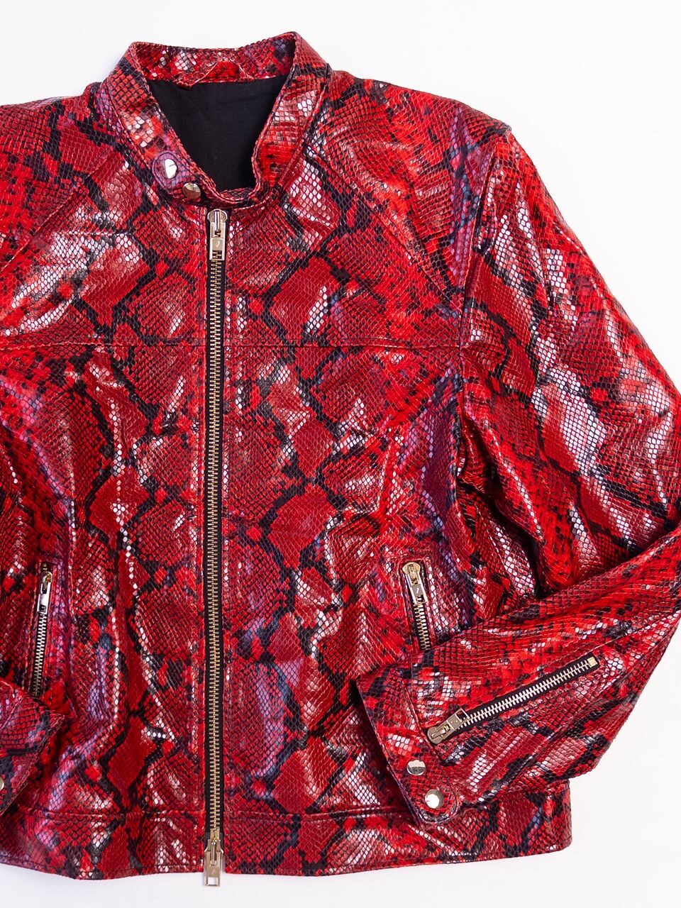 Куртка из натуральной кожи воротник стойка с рисунком змеиной кожи цвет черный/красный размер EUR XL (rus 52-54) на рост 170-176 см H&M