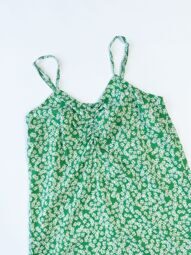 Платье на бретелях (регулируются) цвет зеленый/цветы  размер EUR 32 (rus 38) KIABI