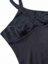 Платье из джерси женское облегающее одевается на шею, вырез под грудью, прямой низ сзади. Подкладка сверху цвет черный размер eur M (rus 46-48) H&M