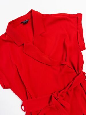 Платье из рельефной ткани женское на запах с поясом в талии цвет красный размер EUR XS ( rus 40-42) MONKI