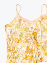 Комплект женский майка на регулируемых бретелях +брюки с утягивающим шнурком в поясе/карманами цвет бежевый/желтый принт цветы размер EUR 46/48 (rus 54-56) Primark