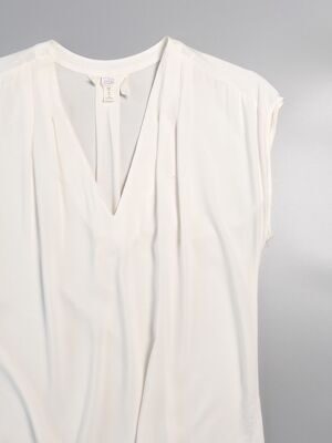 Блуза из вискозы женская с V-образным вырезом цвет белый размер EUR 38 ( rus 44-46) H&M