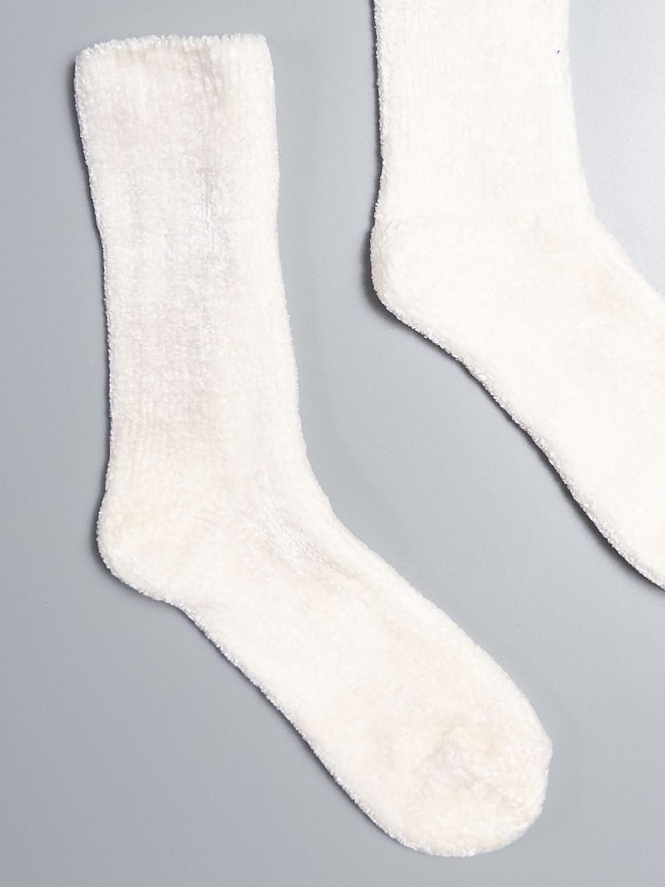 Носки плюшевые цвет молочный длина стопы 24-26 см размер обуви 39-42 H&M