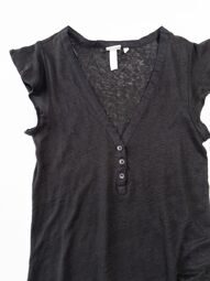Майка блуза из тонкого льняного трикотажа женская с V-образным вырезом на пуговицах цвет черный размер EUR XS ( rus 38-40) H&M