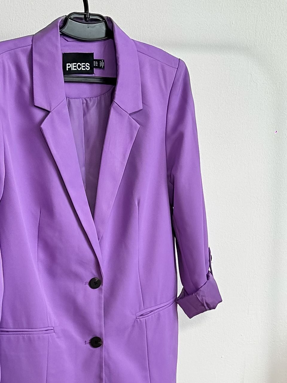 Пиджак на подкладке с подворачивающимися рукавами 3/4 цвет сиреневый размер EUR XL (rus 50-52) PIECES