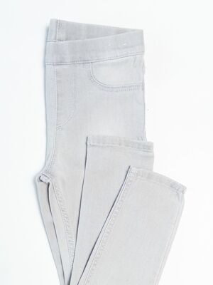 Джеггинсы для девочки цвет светло-серый на рост 110 см 4-5 лет H&M (на правой калоше спереди незначительная затяжка)