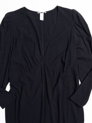 Платье из вискозы короткое женское с V-образным вырезом и объемными рукавами цвет черный размер EUR ХXL (rus 56-58) H&M